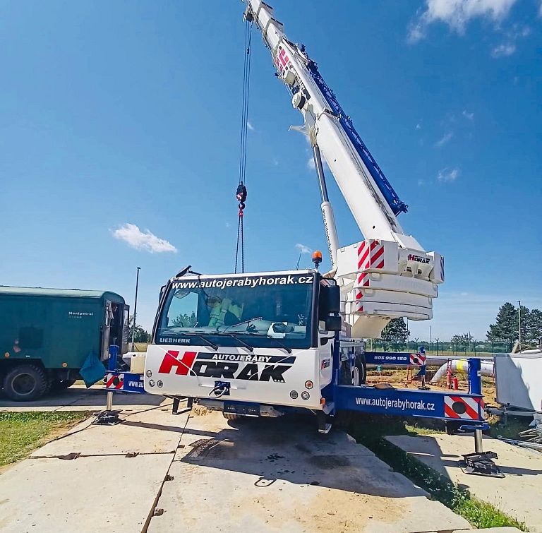 Autojeřáb Liebherr LTM 1055-3.1