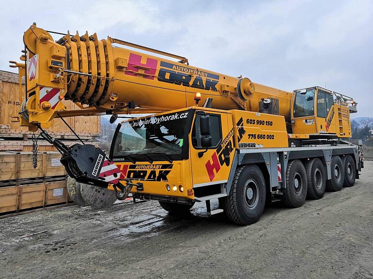Autojeřáb Liebherr LTM 1130-5.1