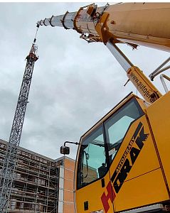 Pronájem autojeřábů s obsluhou pro výškové práce